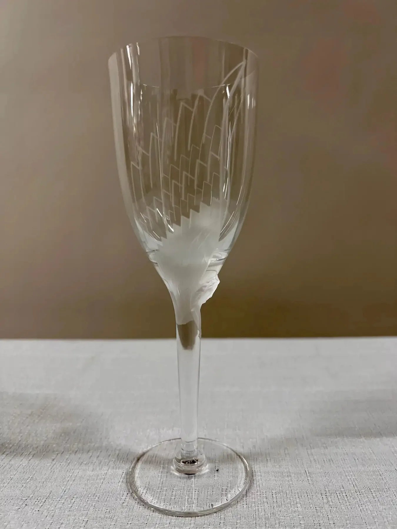 Art Deco Lalique Champagne glasses or flutes with angel Model 13645, Set of 8