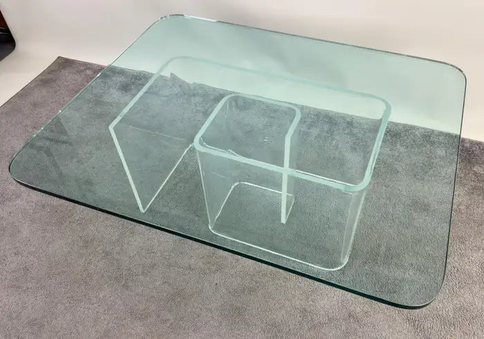 Jeffrey Bigelow Style Mid Century Modern Lucite Base Coffee or Cocktail Table