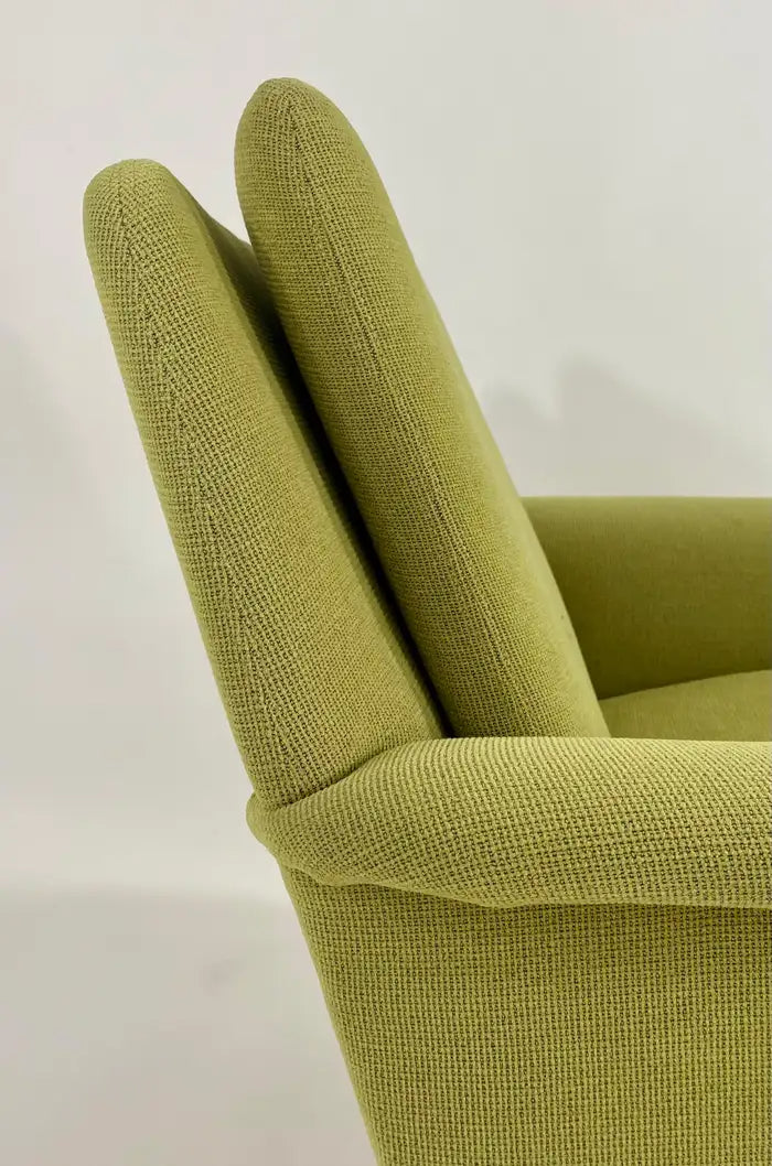 Folke Ohlsson for Fritz Hansen MCM Lounge Chair in Green Upholstery, a Pair
