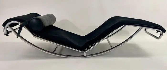 MCM Le Corbusier LC4 Chaise by Charlotte Perriand & Pierre Jeanneret for Cassina