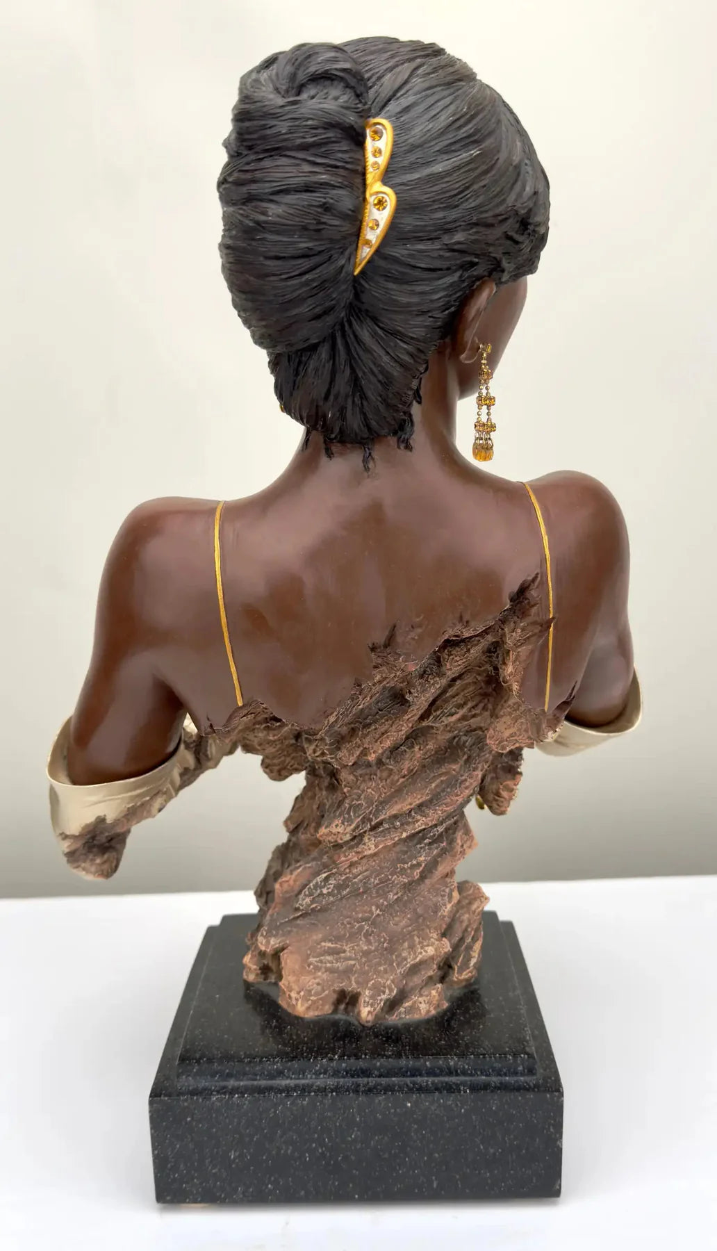 Willitts Designs International Gold Lady Jazz Singer Sculpture