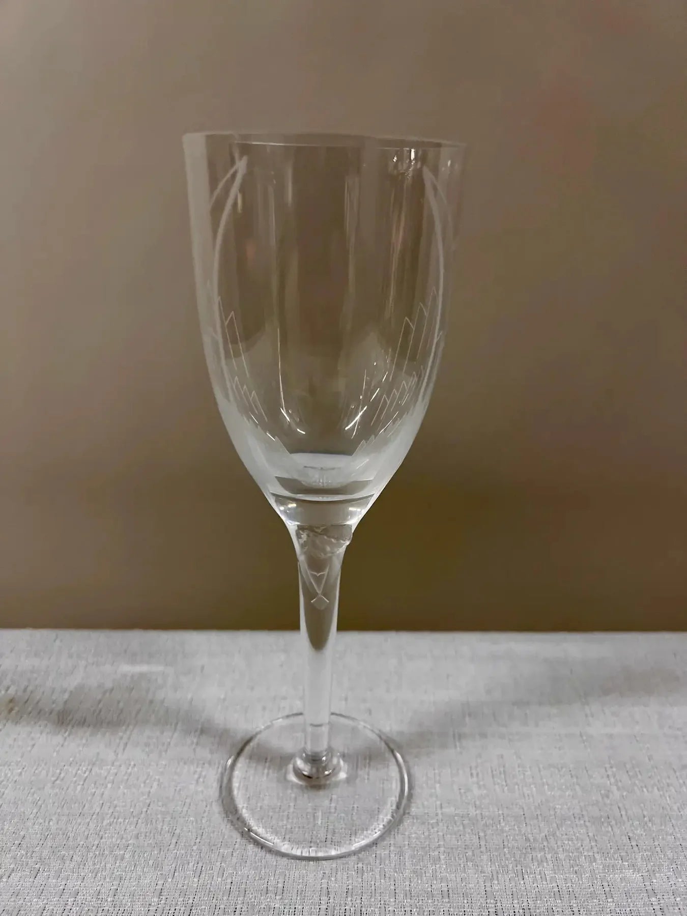 Art Deco Lalique Champagne glasses or flutes with angel Model 13645, Set of 8