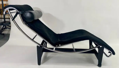 MCM Le Corbusier LC4 Chaise by Charlotte Perriand & Pierre Jeanneret for Cassina