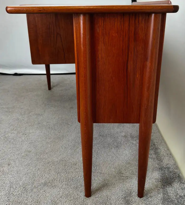 Göran Strand for Lelångs Möbelfabrik Model A10 MCM Swedish Desk