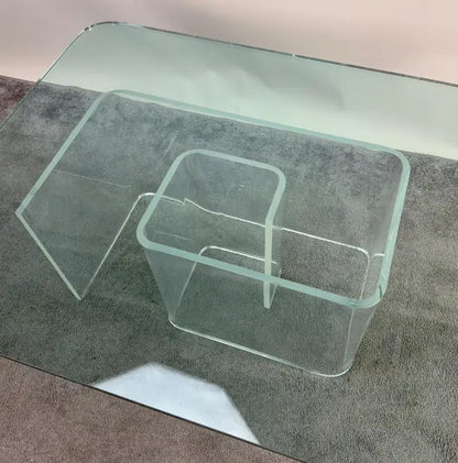 Jeffrey Bigelow Style Mid Century Modern Lucite Base Coffee or Cocktail Table